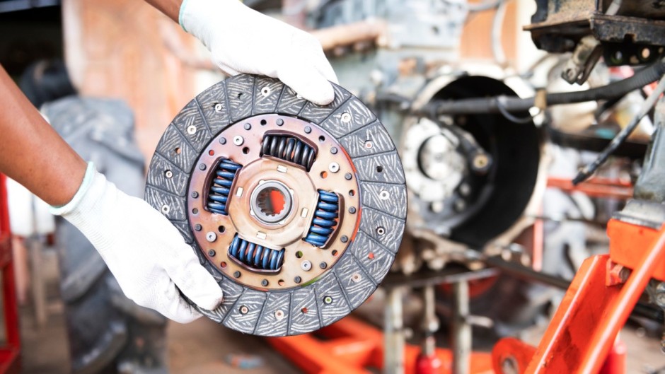 clutch-repair-replacement-poole-brads-auto-repairs